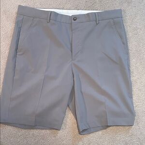 Greg Norman Collection Men’s Flat Front Shorts — Light Gray